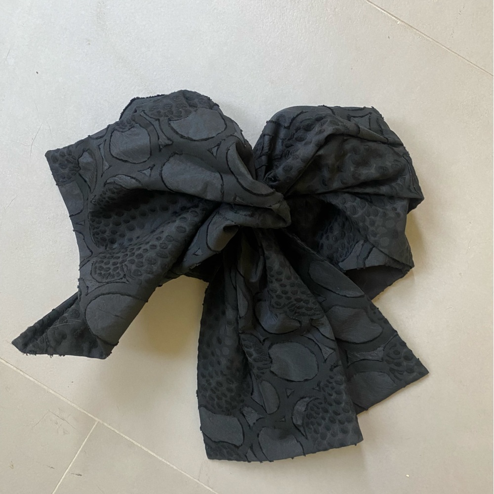 Cameo Collective Invert Top - Picture 5 of 8